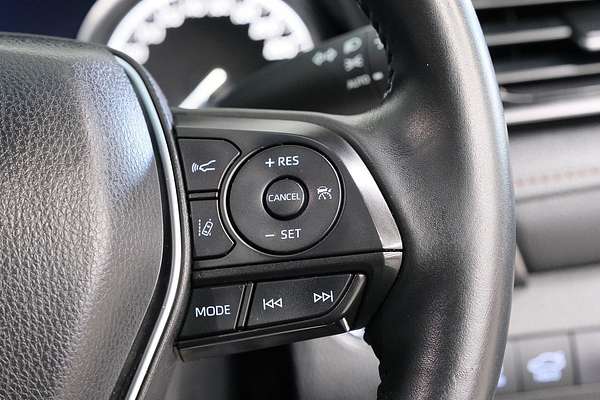 2020 Toyota Camry Ascent Sport AXVH70R