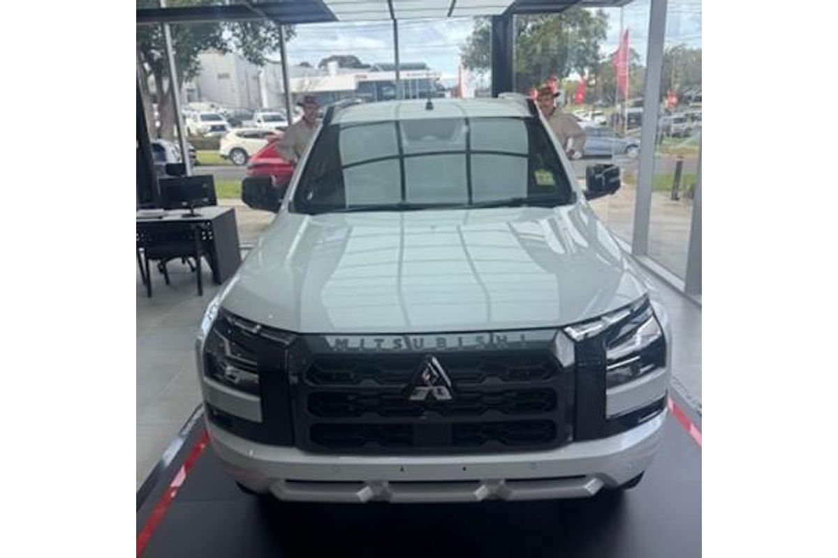 2024 Mitsubishi Triton GSR MV 4X4