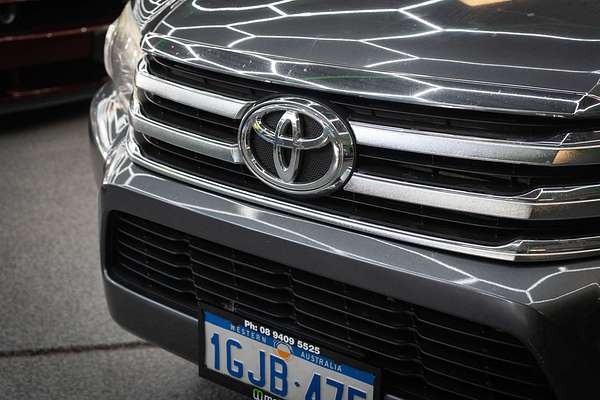 2017 Toyota Hilux SR5 GUN126R 4X4