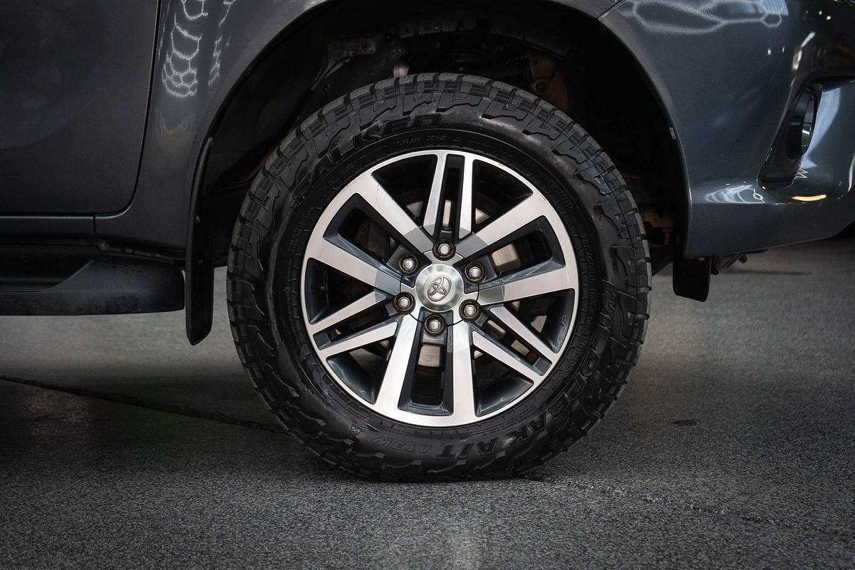 2017 Toyota Hilux SR5 GUN126R 4X4