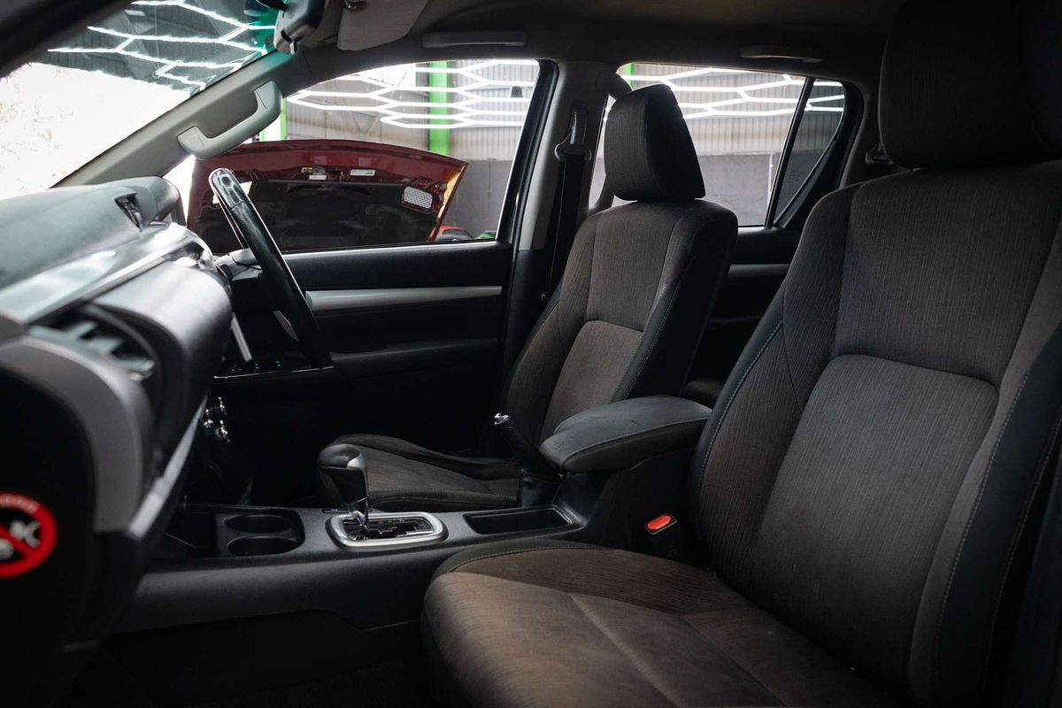 2017 Toyota Hilux SR5 GUN126R 4X4