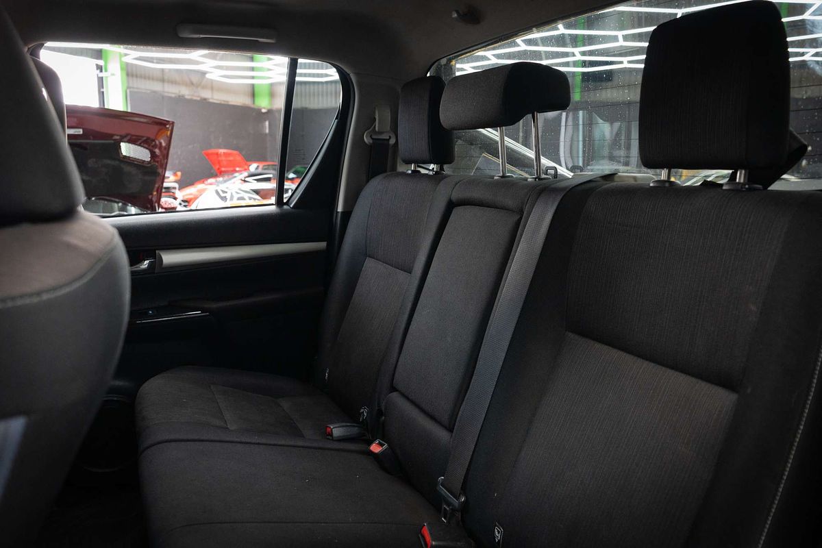 2017 Toyota Hilux SR5 GUN126R 4X4