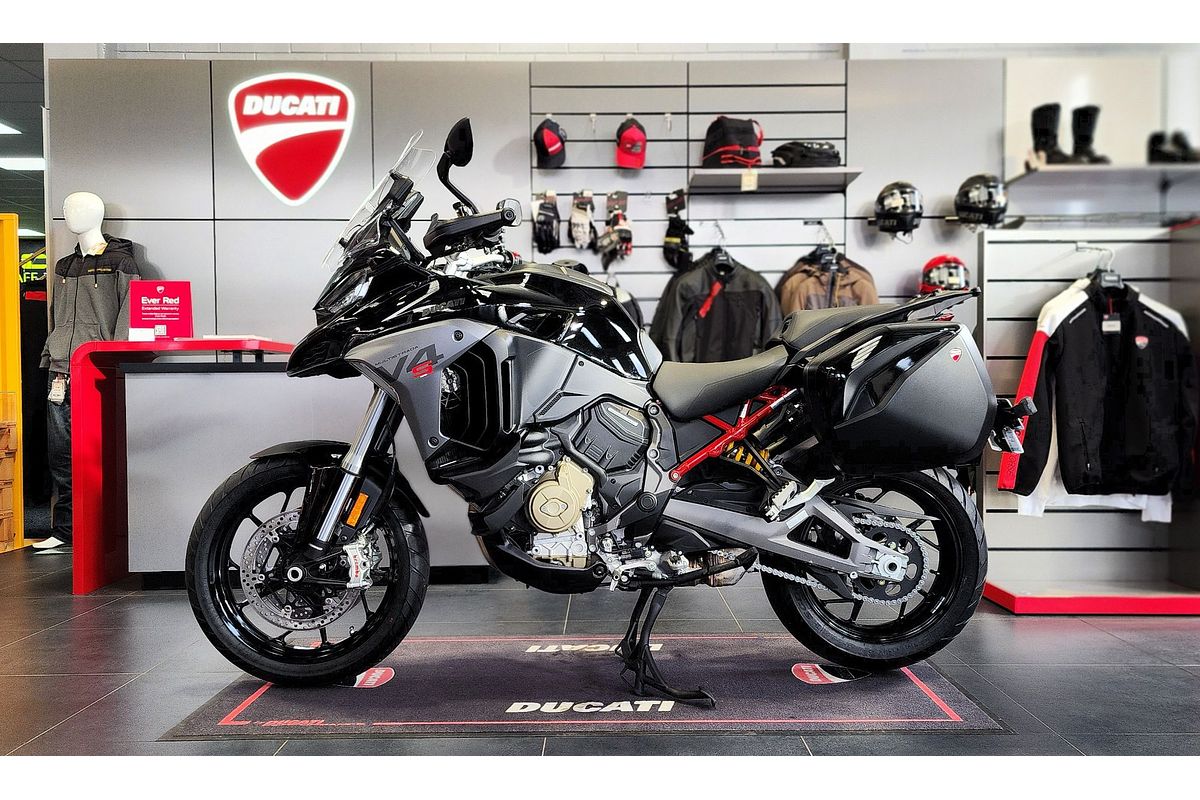 2025 Ducati MULTISTRADA V4S TRAVEL & RADAR
