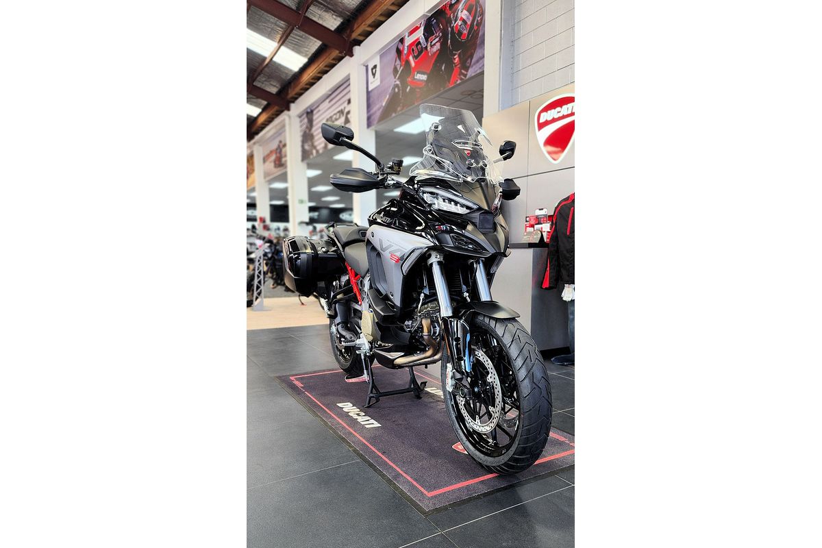 2025 Ducati MULTISTRADA V4S TRAVEL & RADAR
