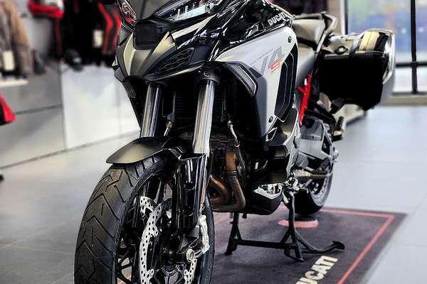 2025 Ducati MULTISTRADA V4S TRAVEL & RADAR