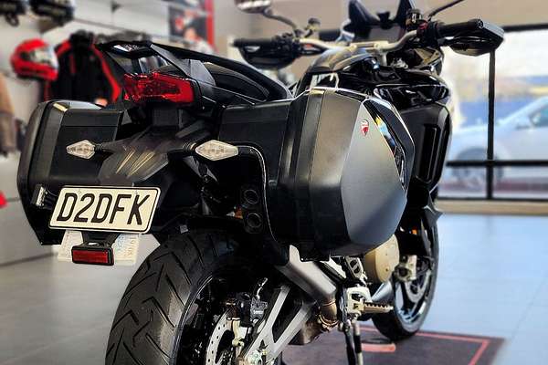 2025 Ducati MULTISTRADA V4S TRAVEL & RADAR