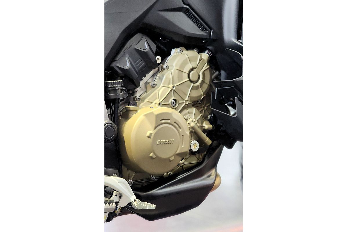 2025 Ducati MULTISTRADA V4S TRAVEL & RADAR