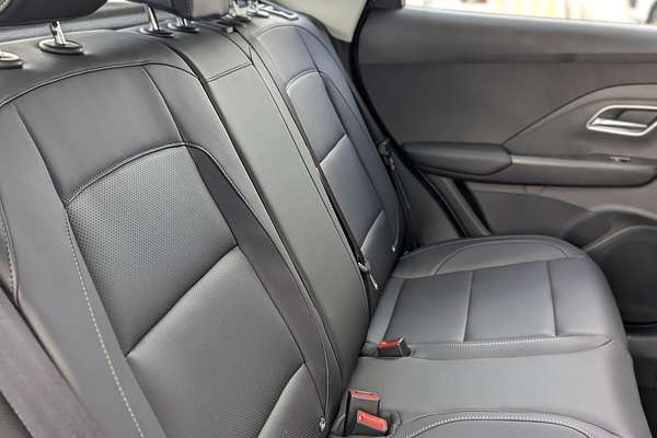 2025 MG ZS Essence ZS32