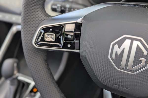 2025 MG ZS Essence ZS32