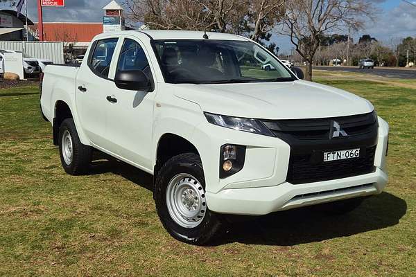 2020 Mitsubishi Triton GLX ADAS MR 4X4