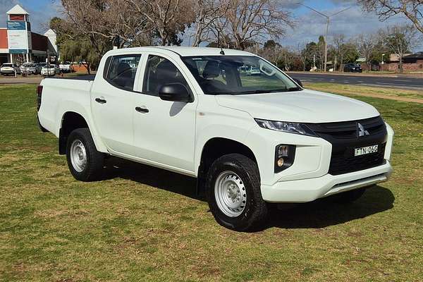 2020 Mitsubishi Triton GLX ADAS MR 4X4