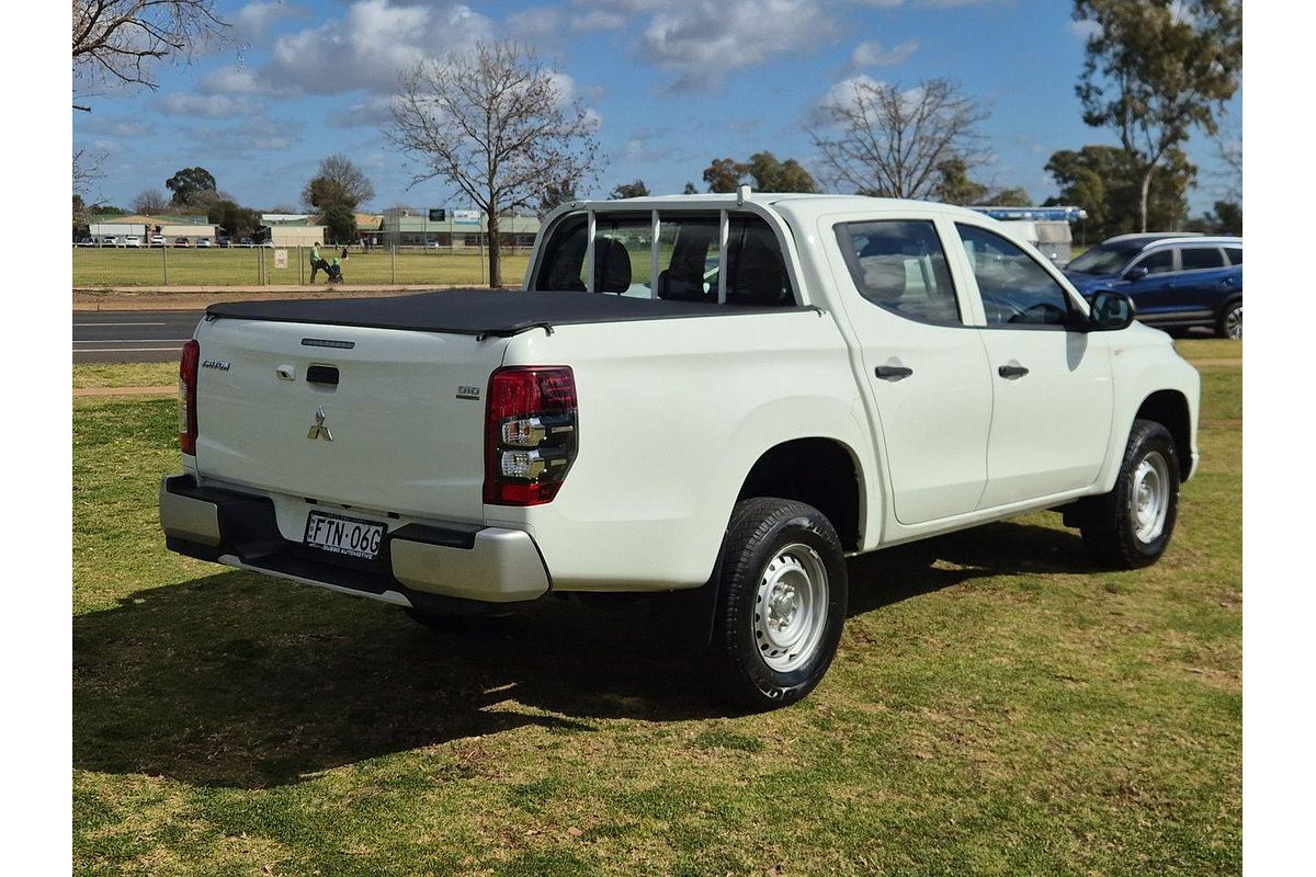 2020 Mitsubishi Triton GLX ADAS MR 4X4