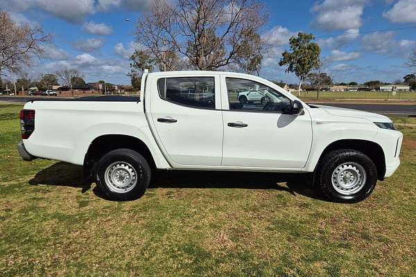 2020 Mitsubishi Triton GLX ADAS MR 4X4