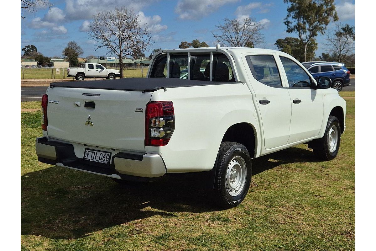 2020 Mitsubishi Triton GLX ADAS MR 4X4