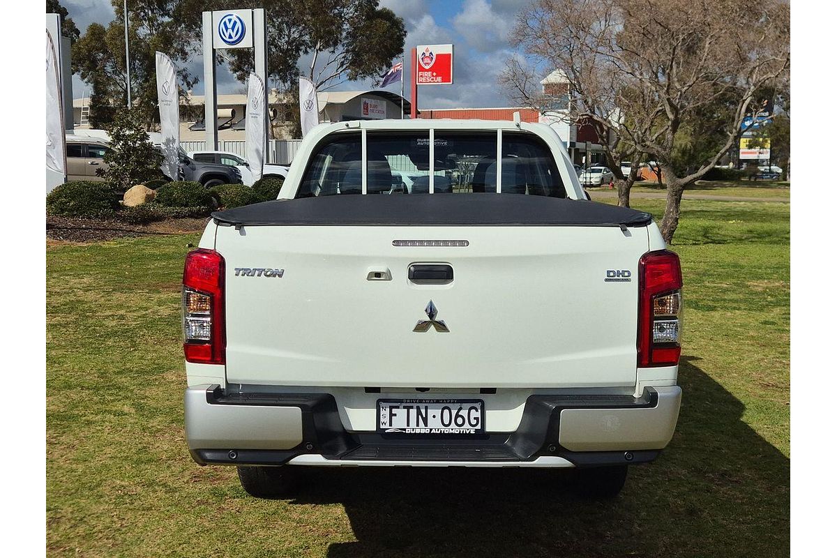 2020 Mitsubishi Triton GLX ADAS MR 4X4