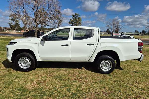2020 Mitsubishi Triton GLX ADAS MR 4X4