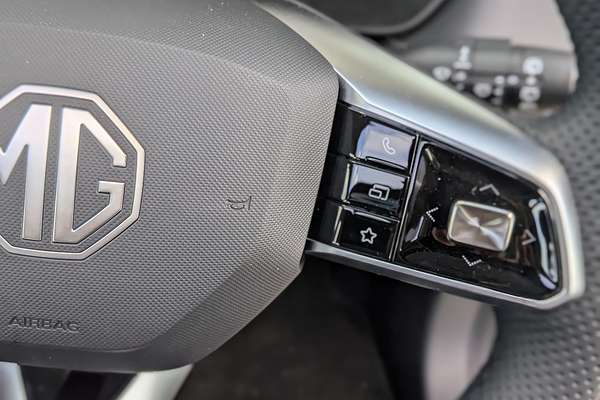 2025 MG ZS Essence ZS32