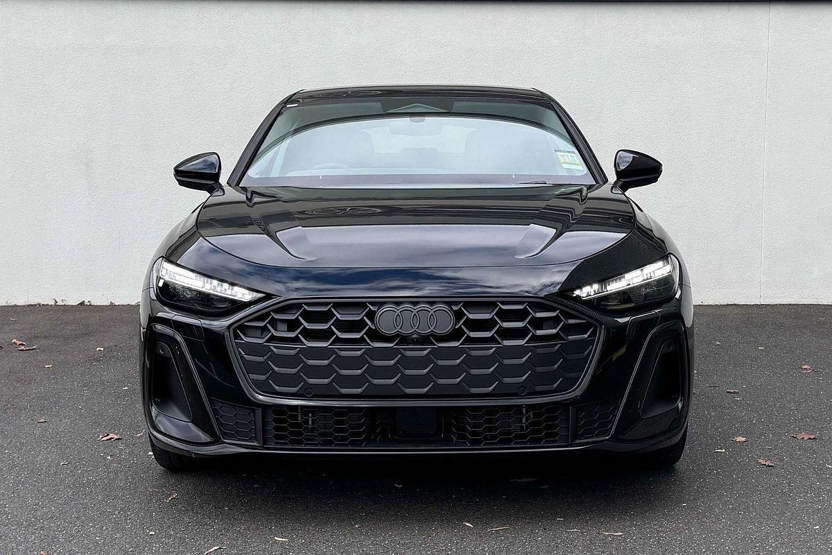 2025 Audi A5 TFSI 150kW S line B10