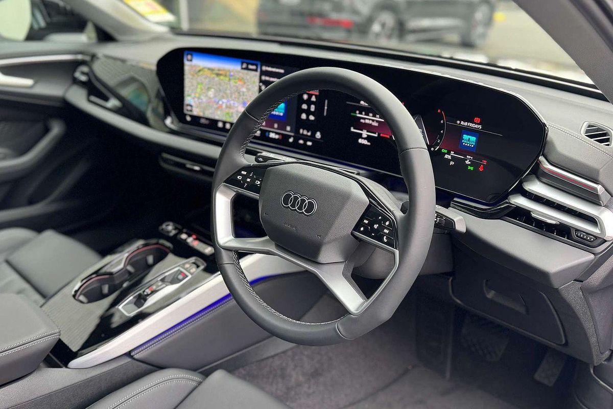 2025 Audi A5 TFSI 150kW S line B10