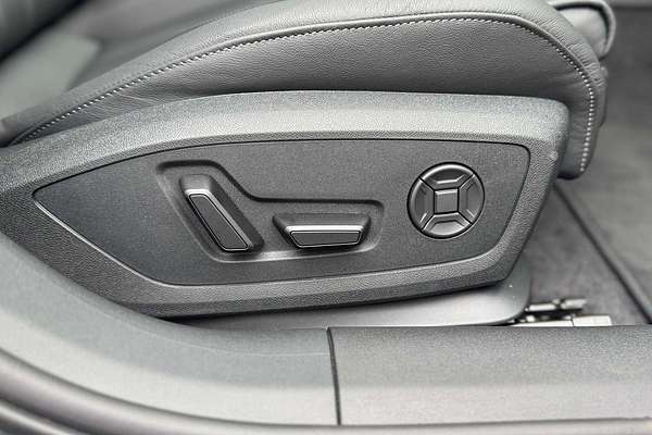 2025 Audi A5 TFSI 150kW S line B10