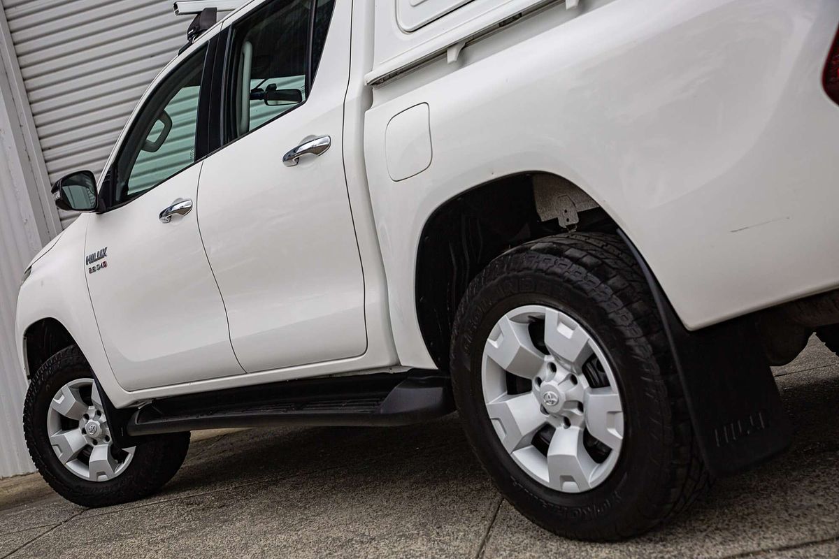 2017 Toyota Hilux SR GUN126R 4X4