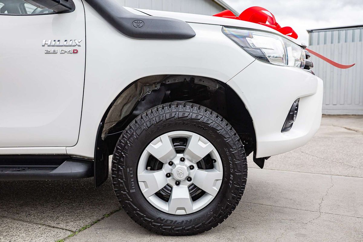 2017 Toyota Hilux SR GUN126R 4X4