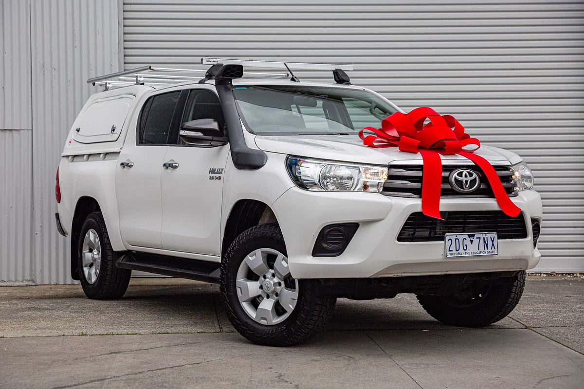 2017 Toyota Hilux SR GUN126R 4X4