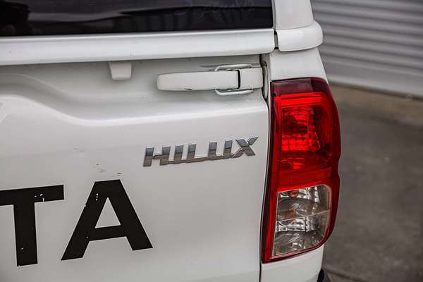 2017 Toyota Hilux SR GUN126R 4X4