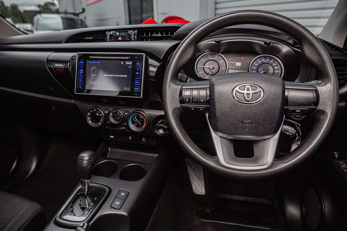 2017 Toyota Hilux SR GUN126R 4X4