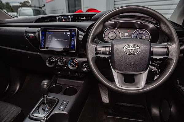 2017 Toyota Hilux SR GUN126R 4X4
