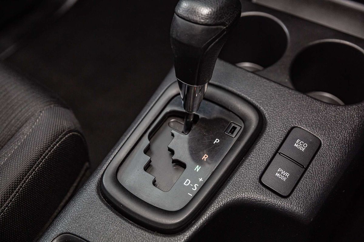 2017 Toyota Hilux SR GUN126R 4X4