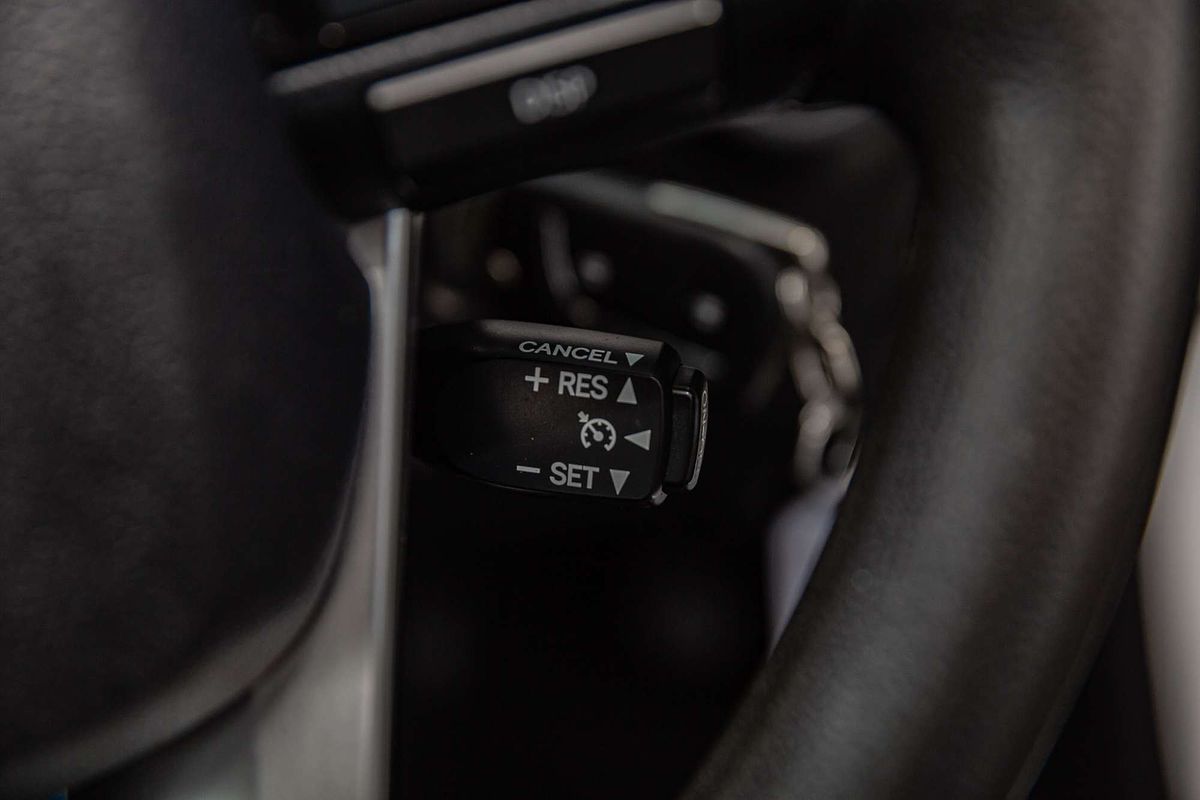 2017 Toyota Hilux SR GUN126R 4X4