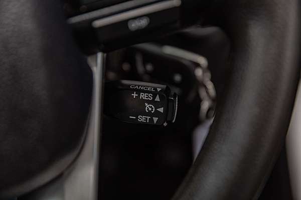 2017 Toyota Hilux SR GUN126R 4X4