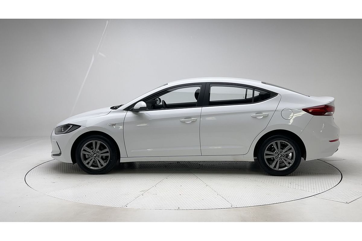 2017 Hyundai Elantra Active AD