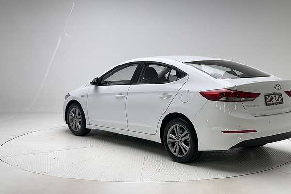 2017 Hyundai Elantra Active AD