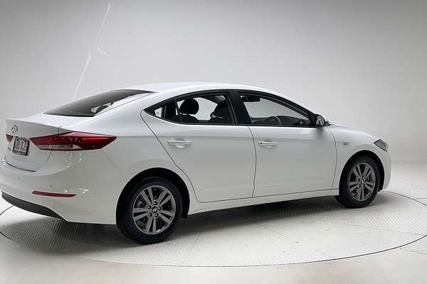 2017 Hyundai Elantra Active AD