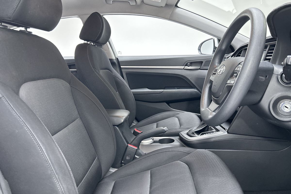 2017 Hyundai Elantra Active AD