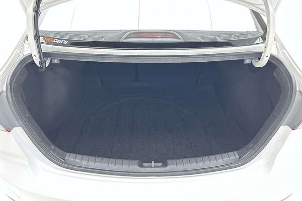 2017 Hyundai Elantra Active AD
