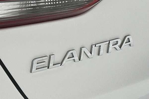 2017 Hyundai Elantra Active AD