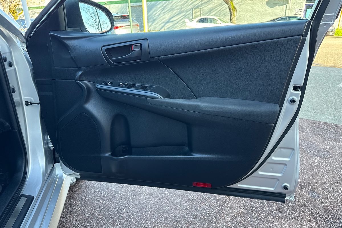 2013 Toyota Camry Atara S ASV50R
