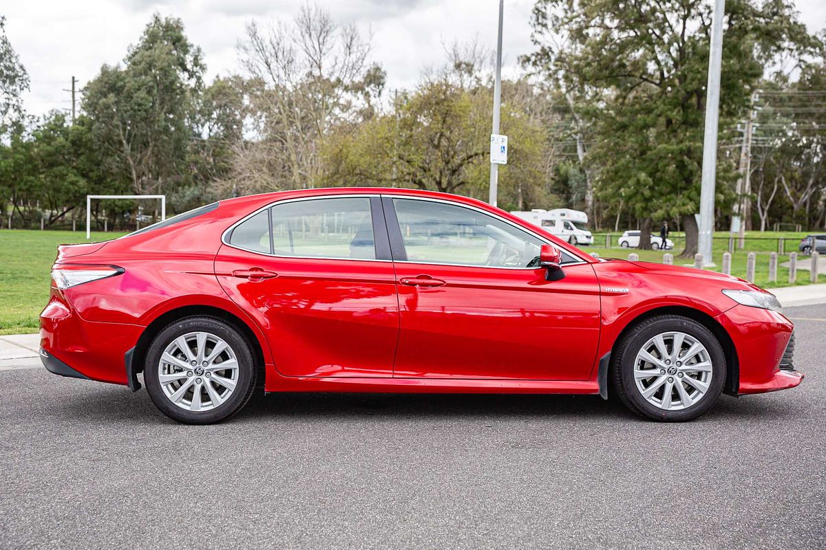 2020 Toyota Camry Ascent