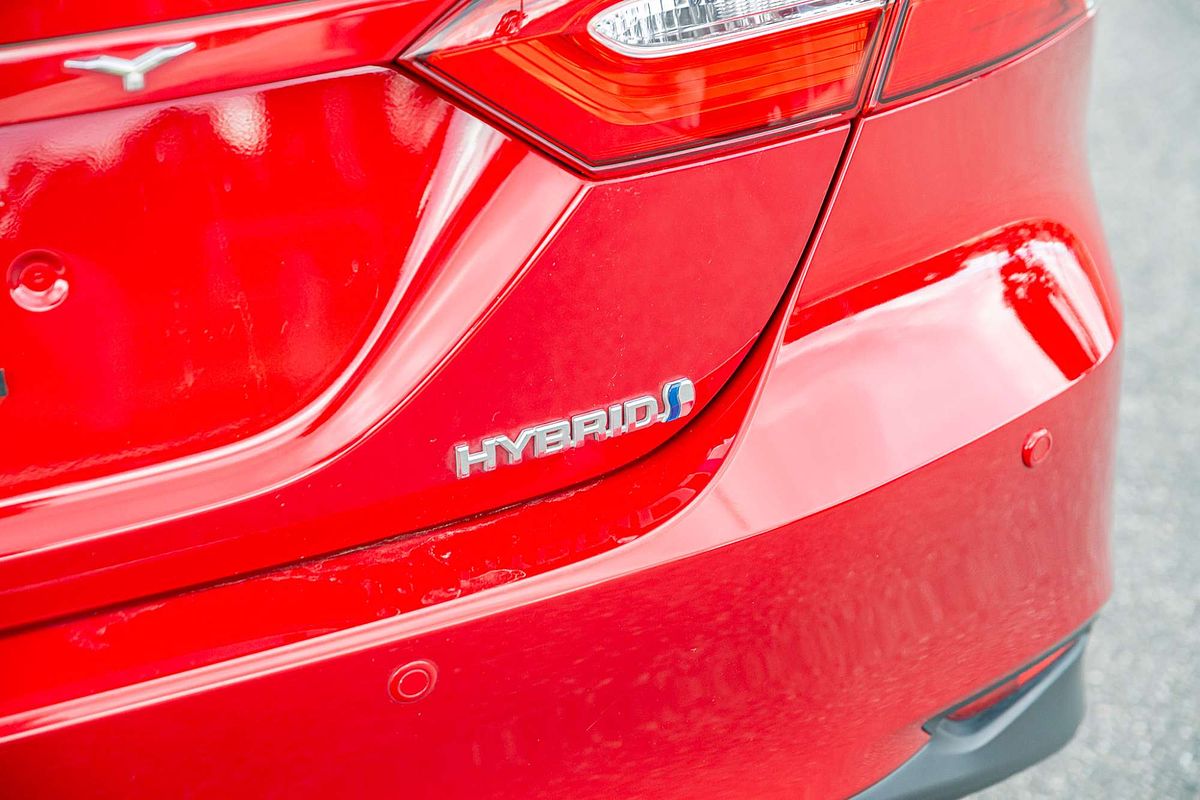 2020 Toyota Camry Ascent