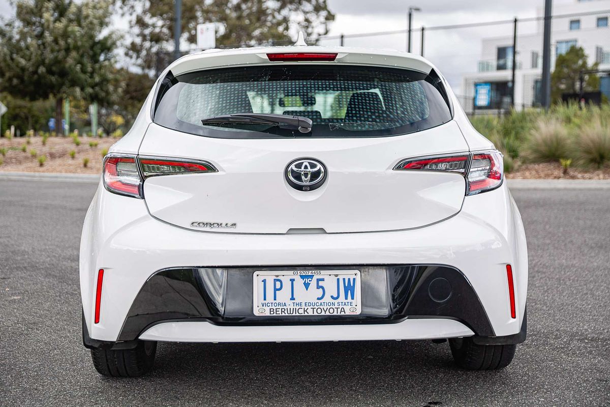 2018 Toyota Corolla Ascent Sport MZEA12R