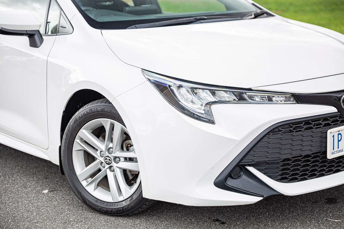 2018 Toyota Corolla Ascent Sport MZEA12R