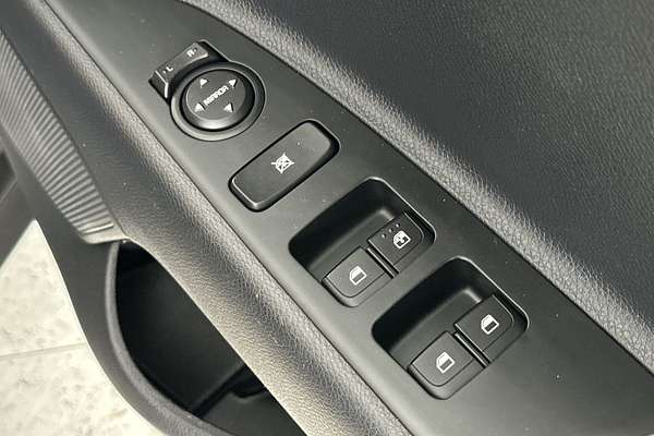 2023 Kia Stonic S YB