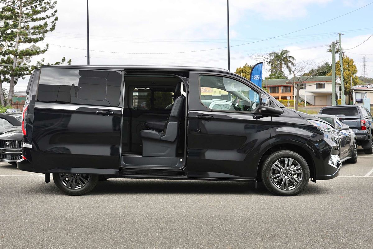 2024 Ford Tourneo Titanium X AV SWB