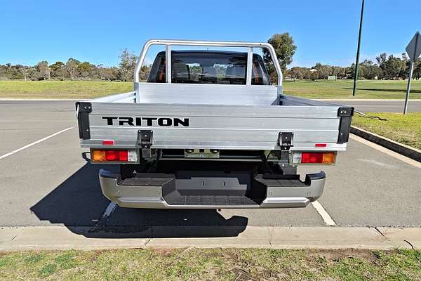 2025 Mitsubishi Triton GLX MV 4X4