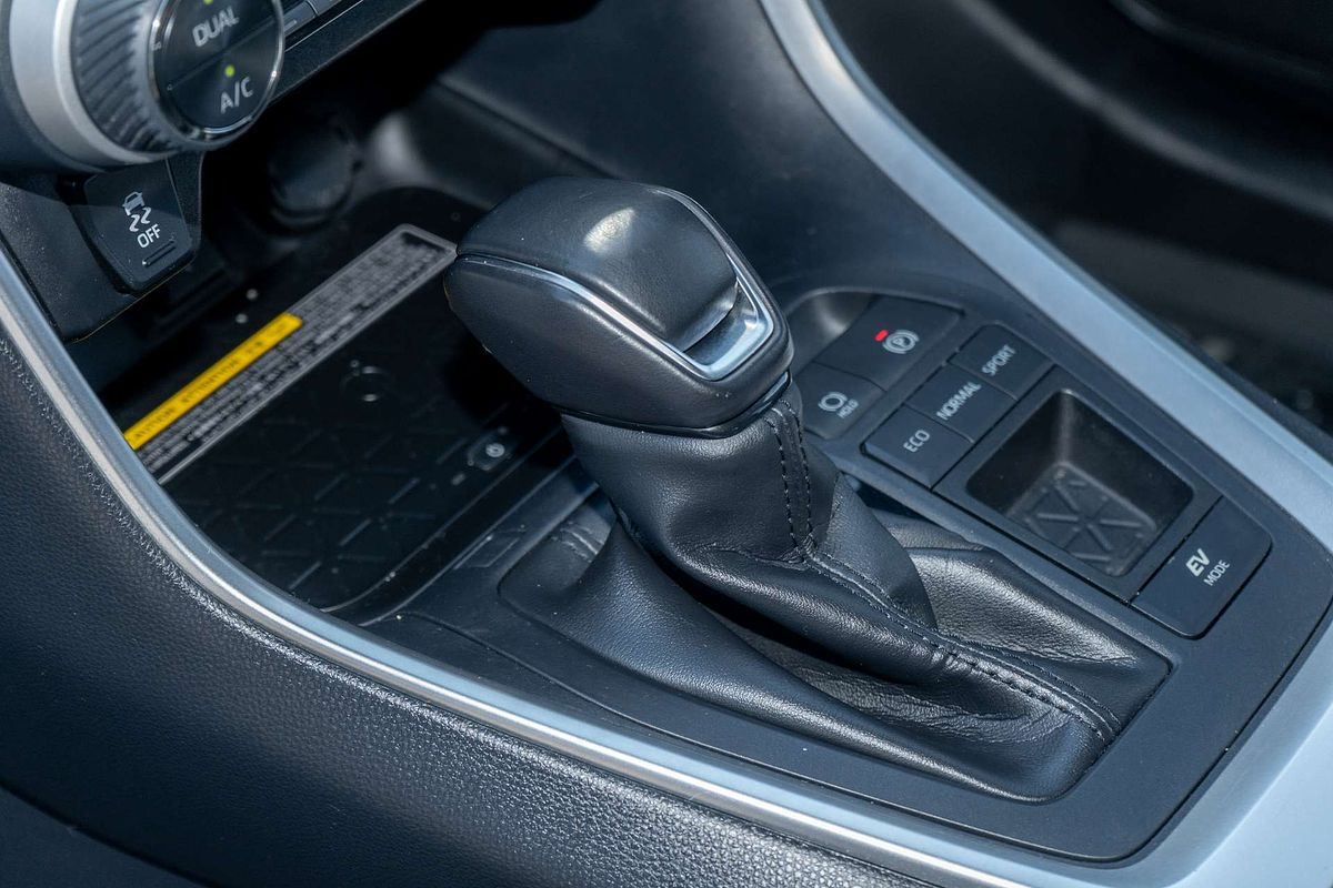2020 Toyota RAV4 GXL AXAH52R