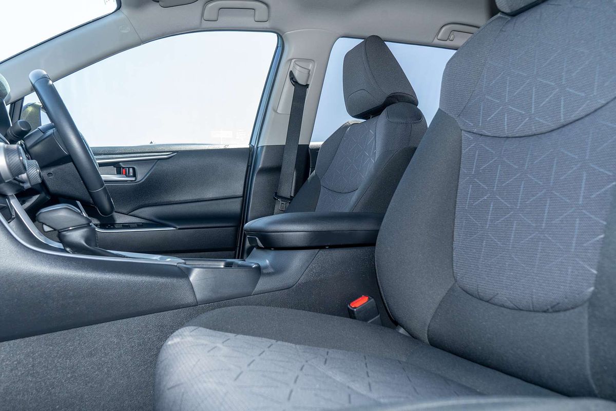 2020 Toyota RAV4 GXL AXAH52R