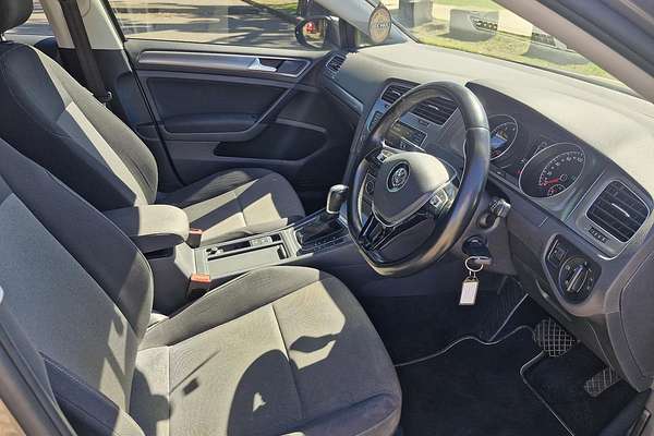 2015 Volkswagen Golf 92TSI Trendline 7
